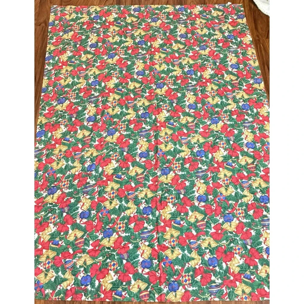 VTG Christmas Tablecloth 60x84 Holiday Bells Ornaments Bows Retro Cabincore‎